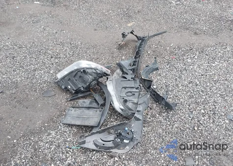 2014 BMW X1 xDrive28I z USA, uszkodzony, nr VIN WBAVL1C57EVY12932